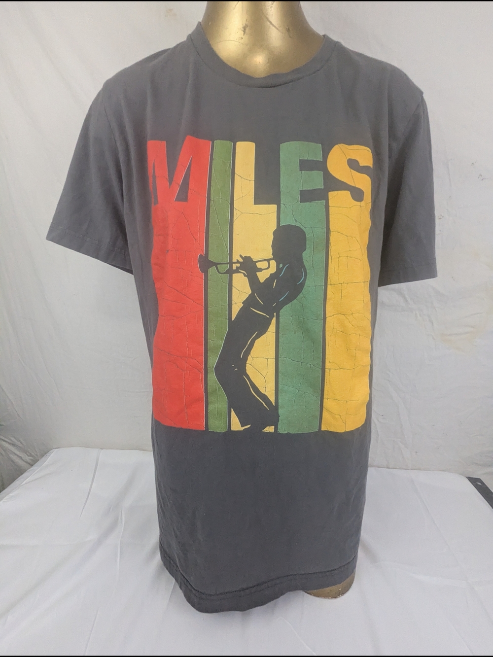 Miles Davis Silhouette Mens Short-Sleeve Tee -Charcoal Red/Green/Yellow Large